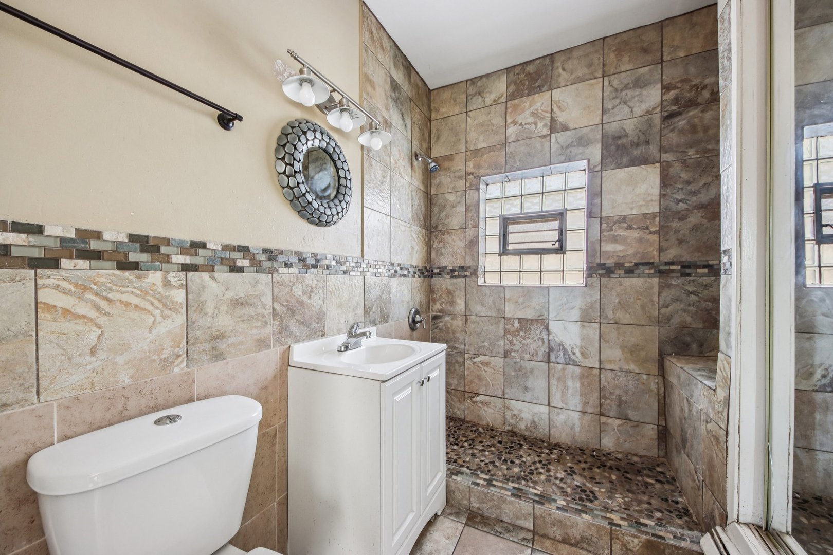 7424 S Calumet Avenue