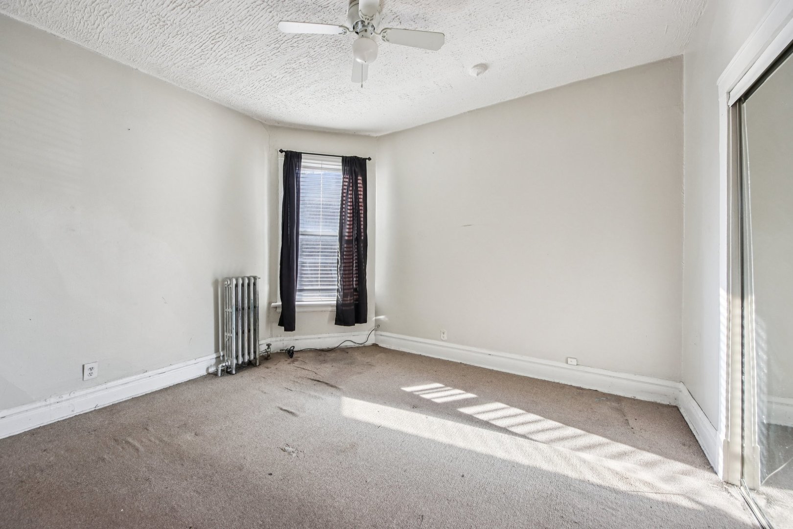 7424 S Calumet Avenue