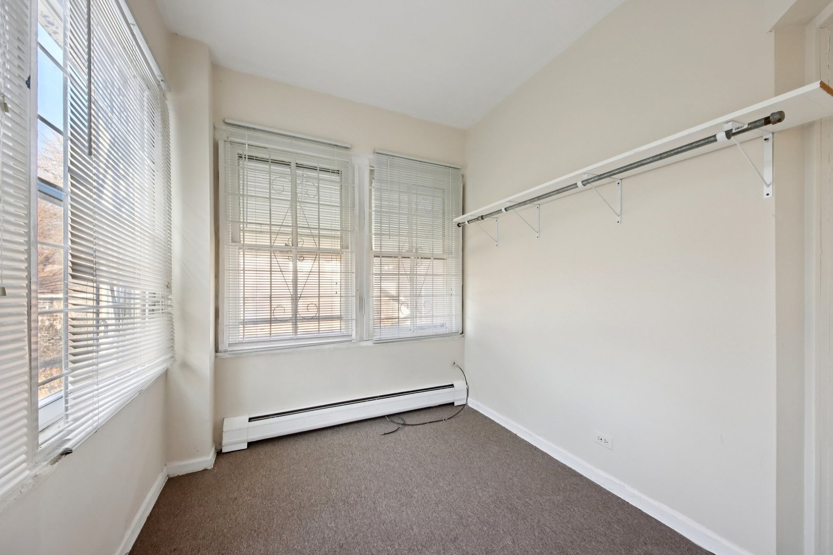 7424 S Calumet Avenue