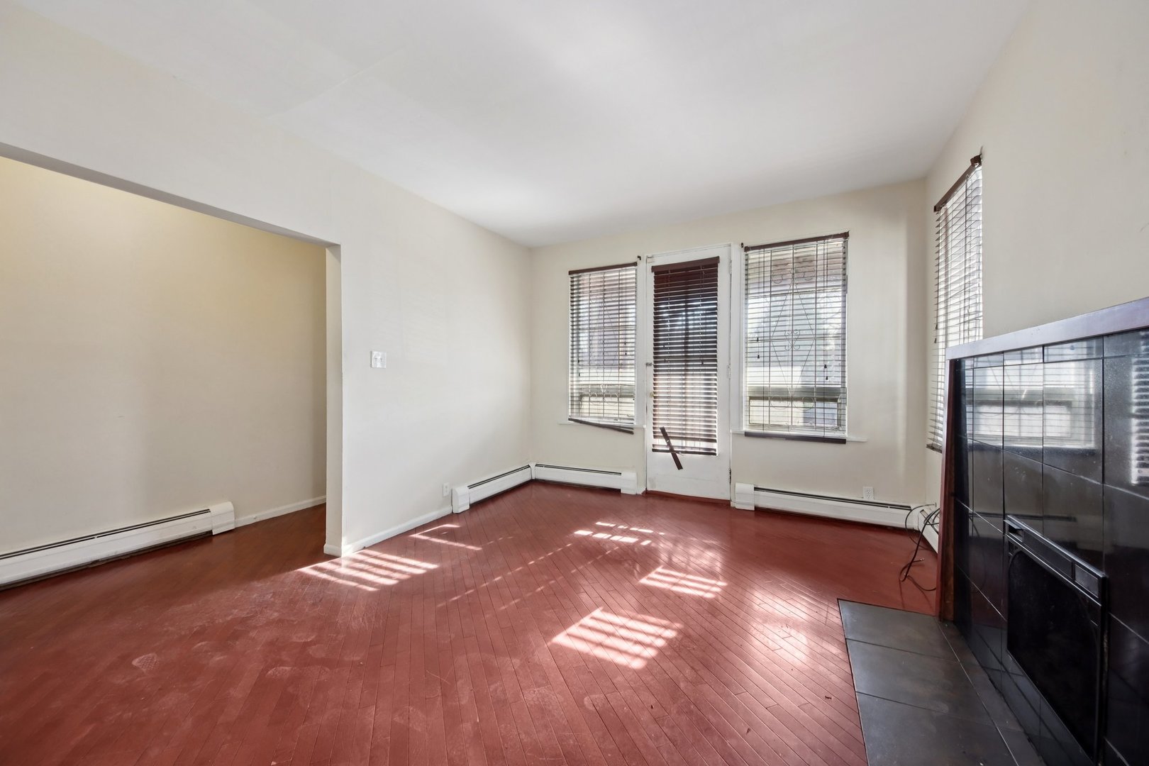 7424 S Calumet Avenue