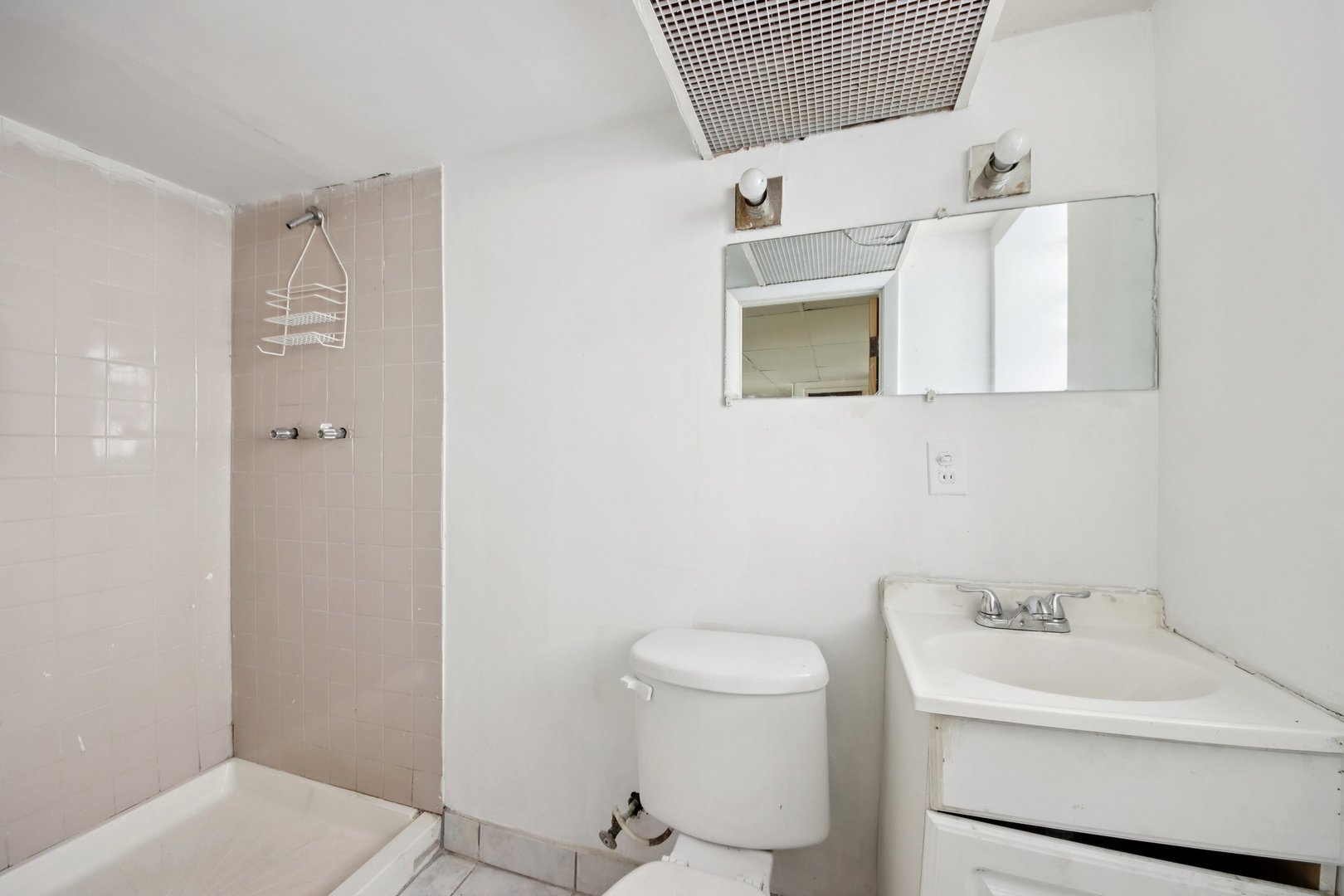 7424 S Calumet Avenue