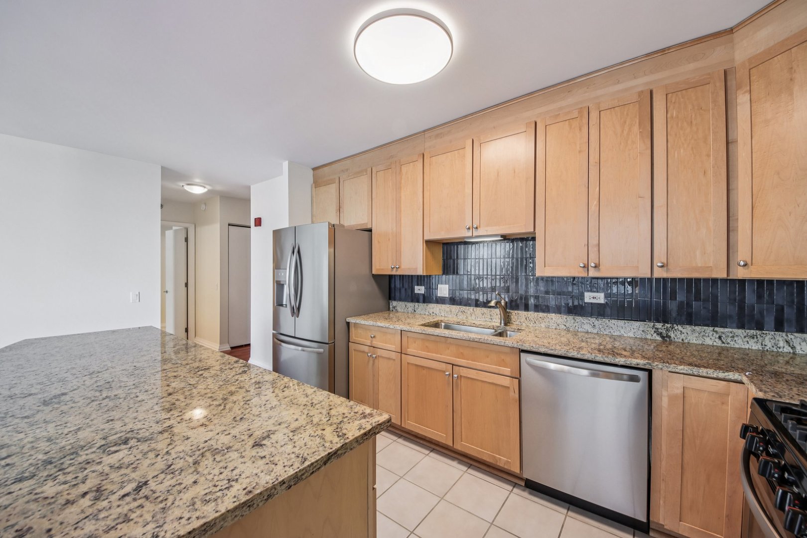 33 W Ontario Street Unit: 25H