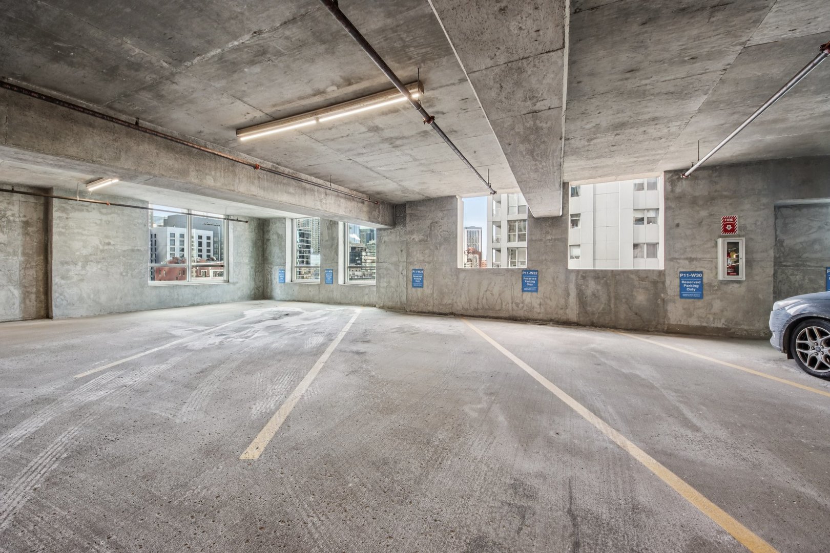 33 W Ontario Street Unit: 25H