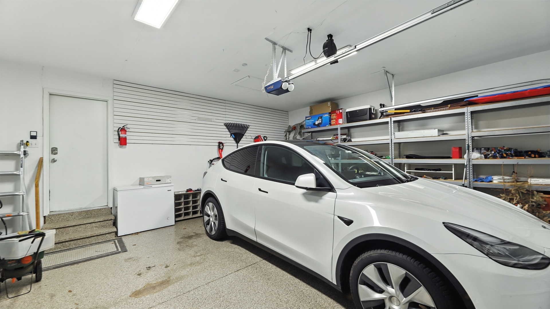 1303 Bridgehampton Drive