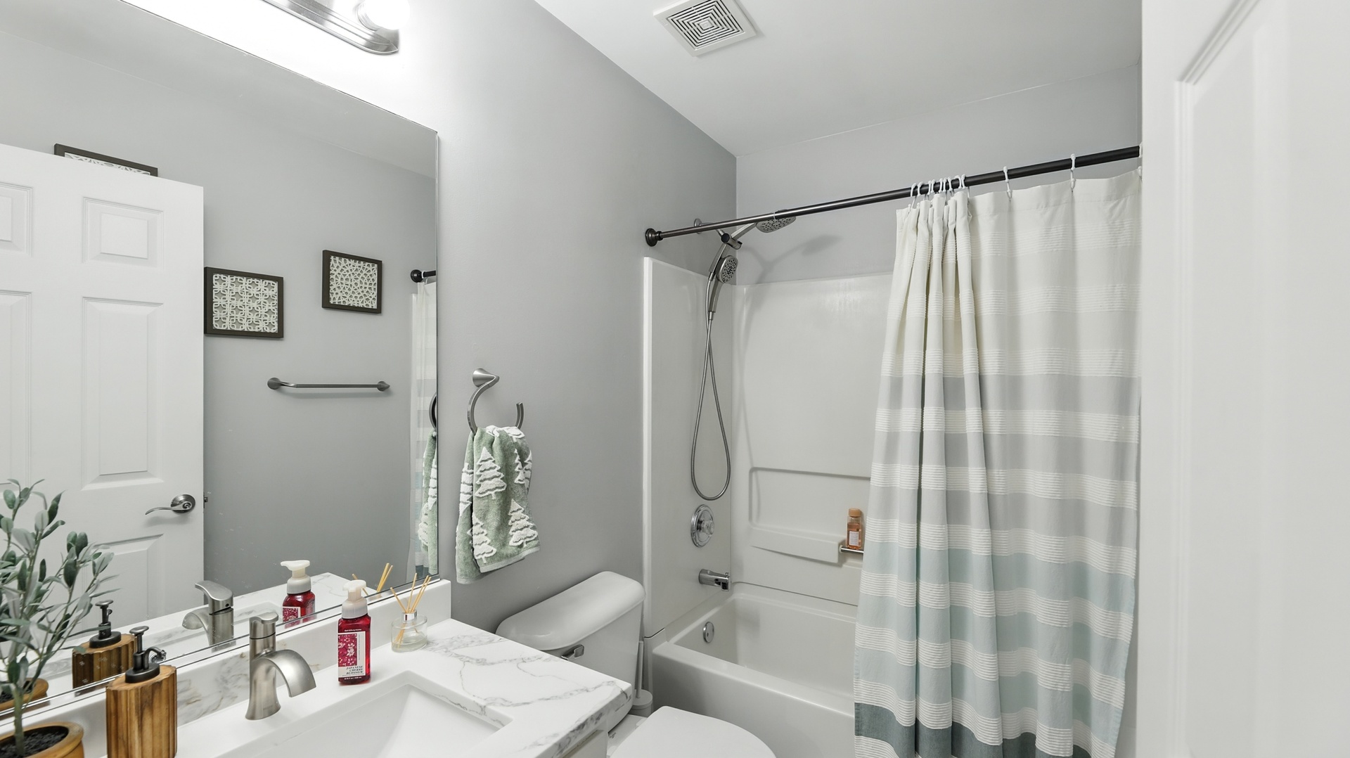 1303 Bridgehampton Drive