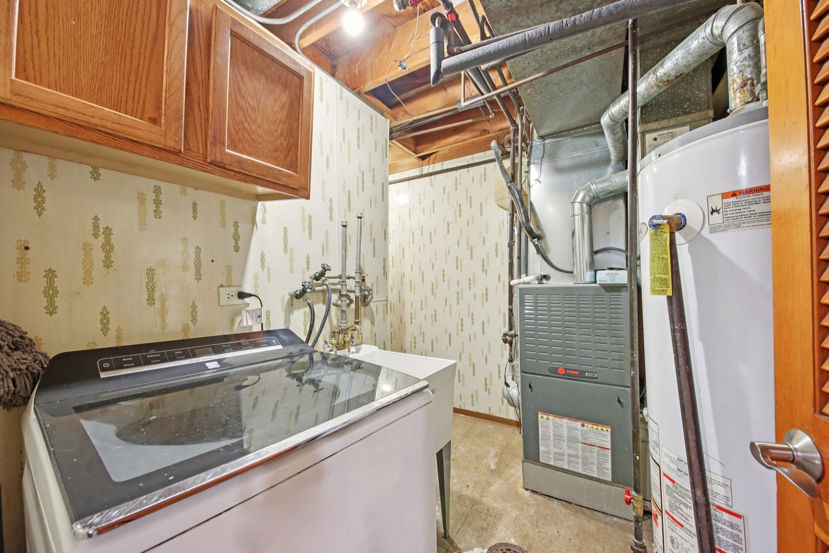 1861 HOLLYWOOD Avenue