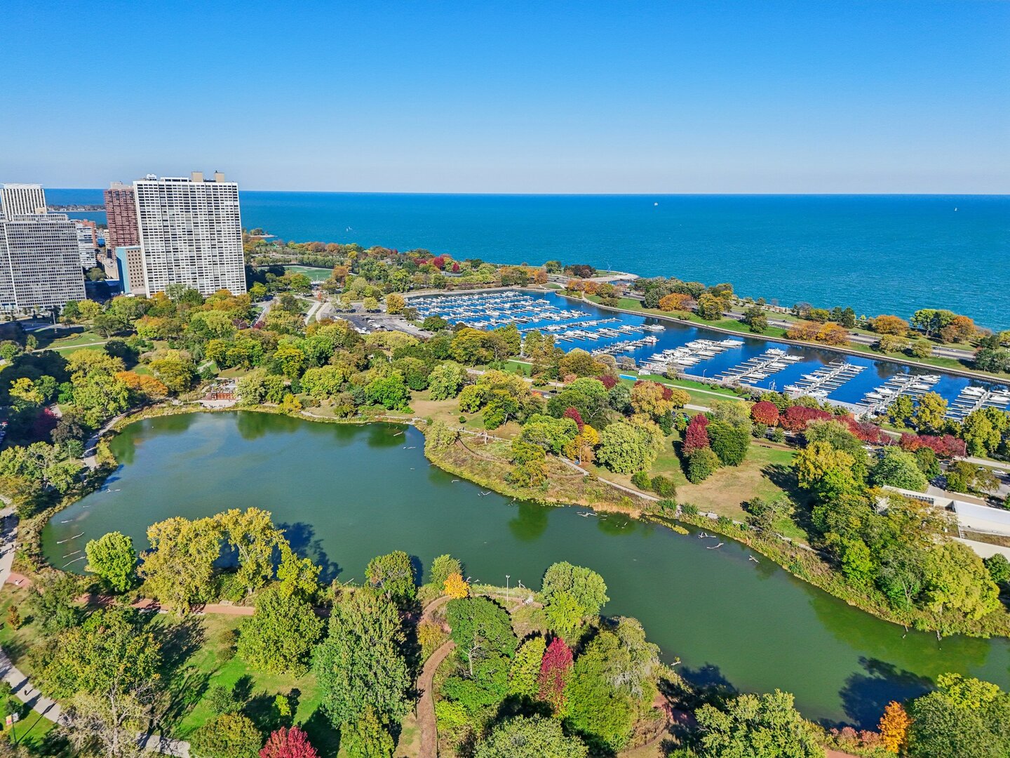 345 W Fullerton Parkway Unit: 2801