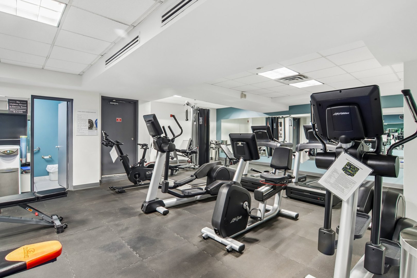 1440 N Lake Shore Drive Unit: 8B