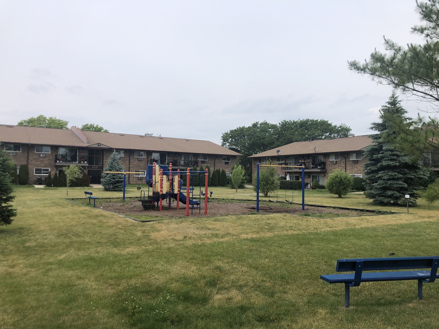 800 E Old Willow Road Unit: 208