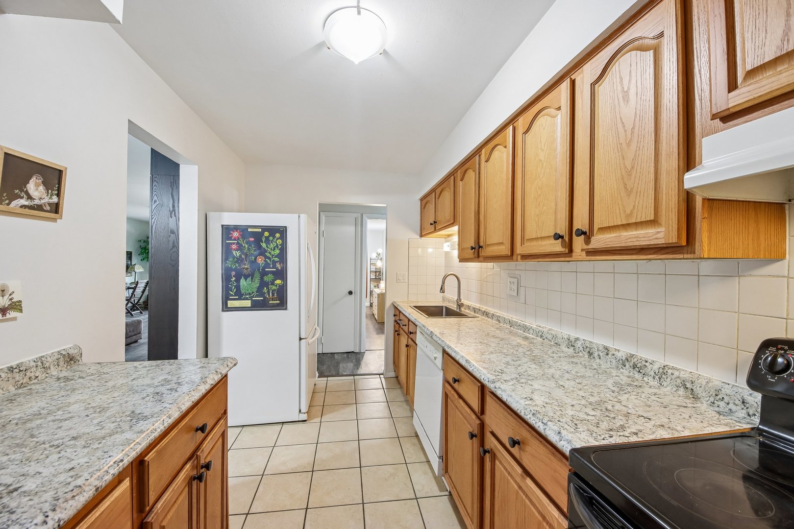 800 E Old Willow Road Unit: 208
