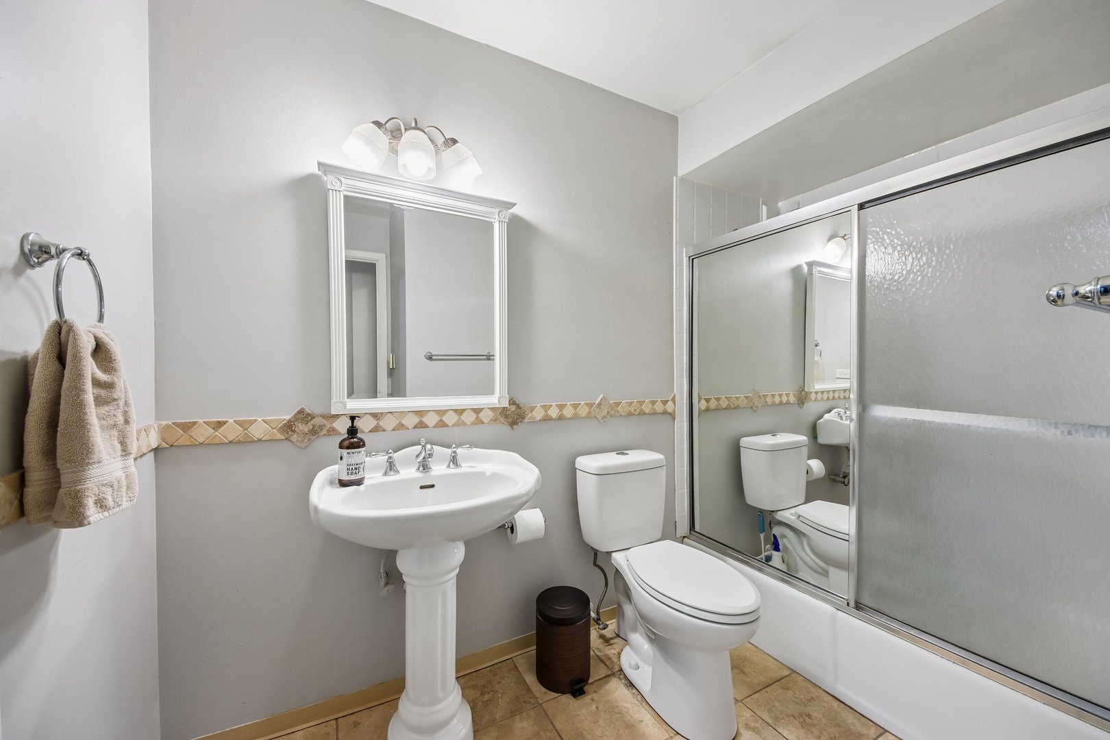 800 E Old Willow Road Unit: 208
