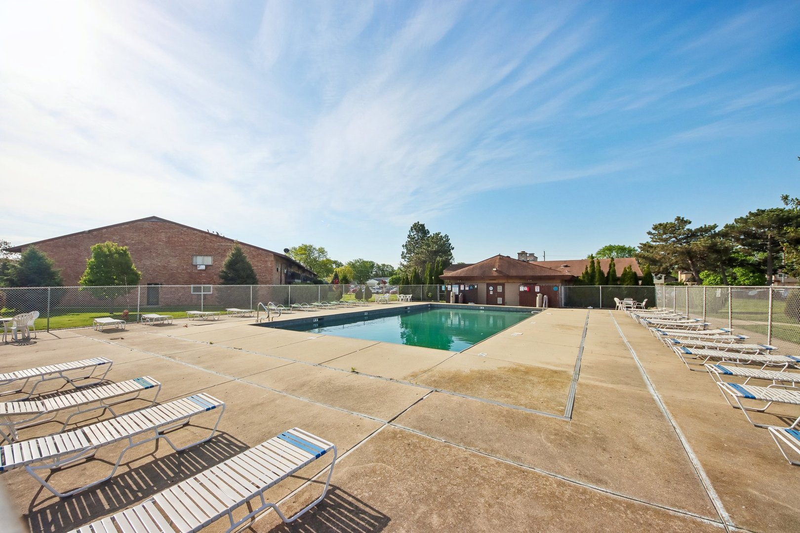 800 E Old Willow Road Unit: 208