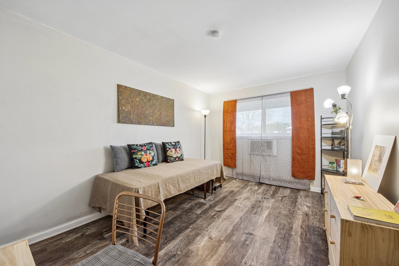 800 E Old Willow Road Unit: 208