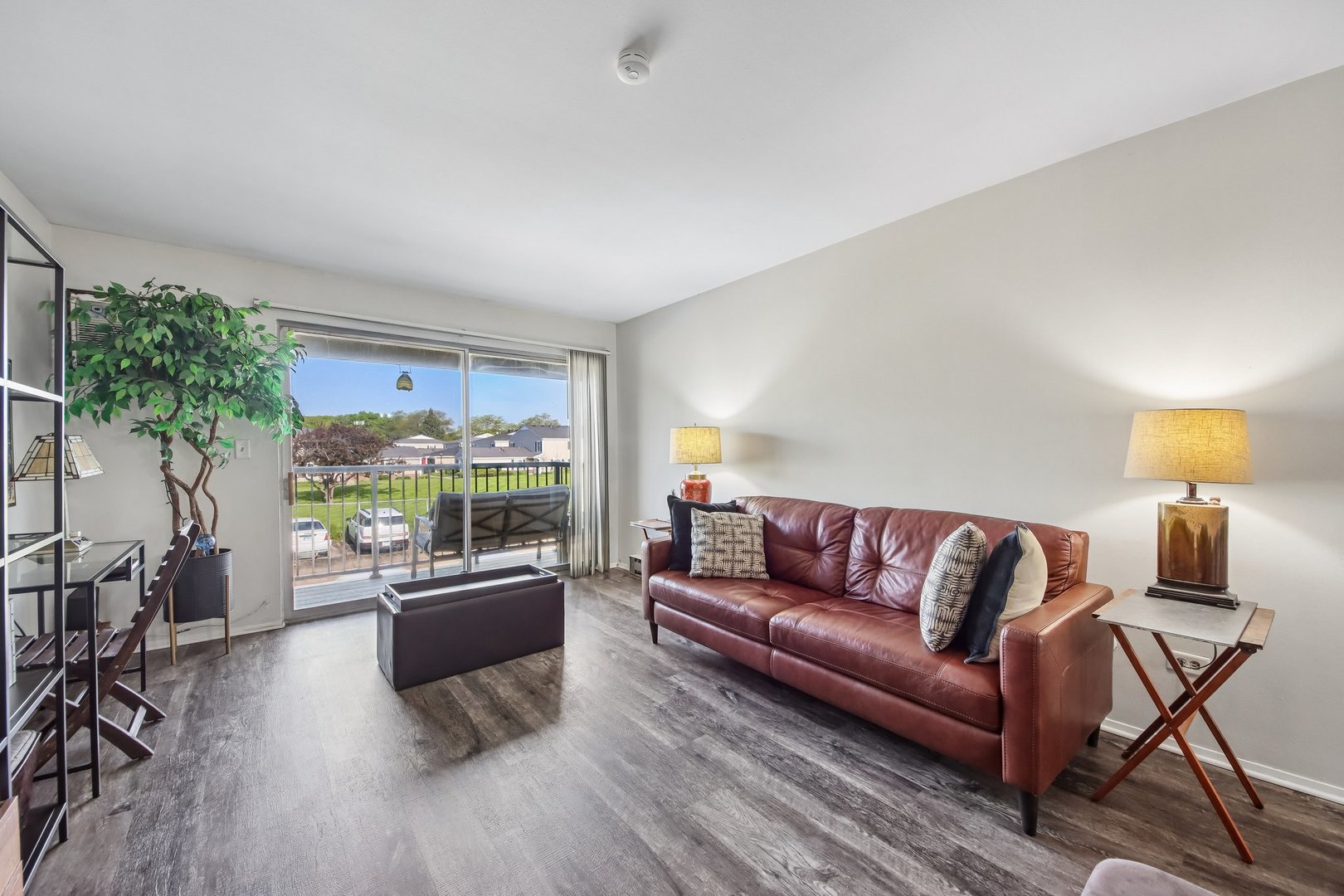 800 E Old Willow Road Unit: 208