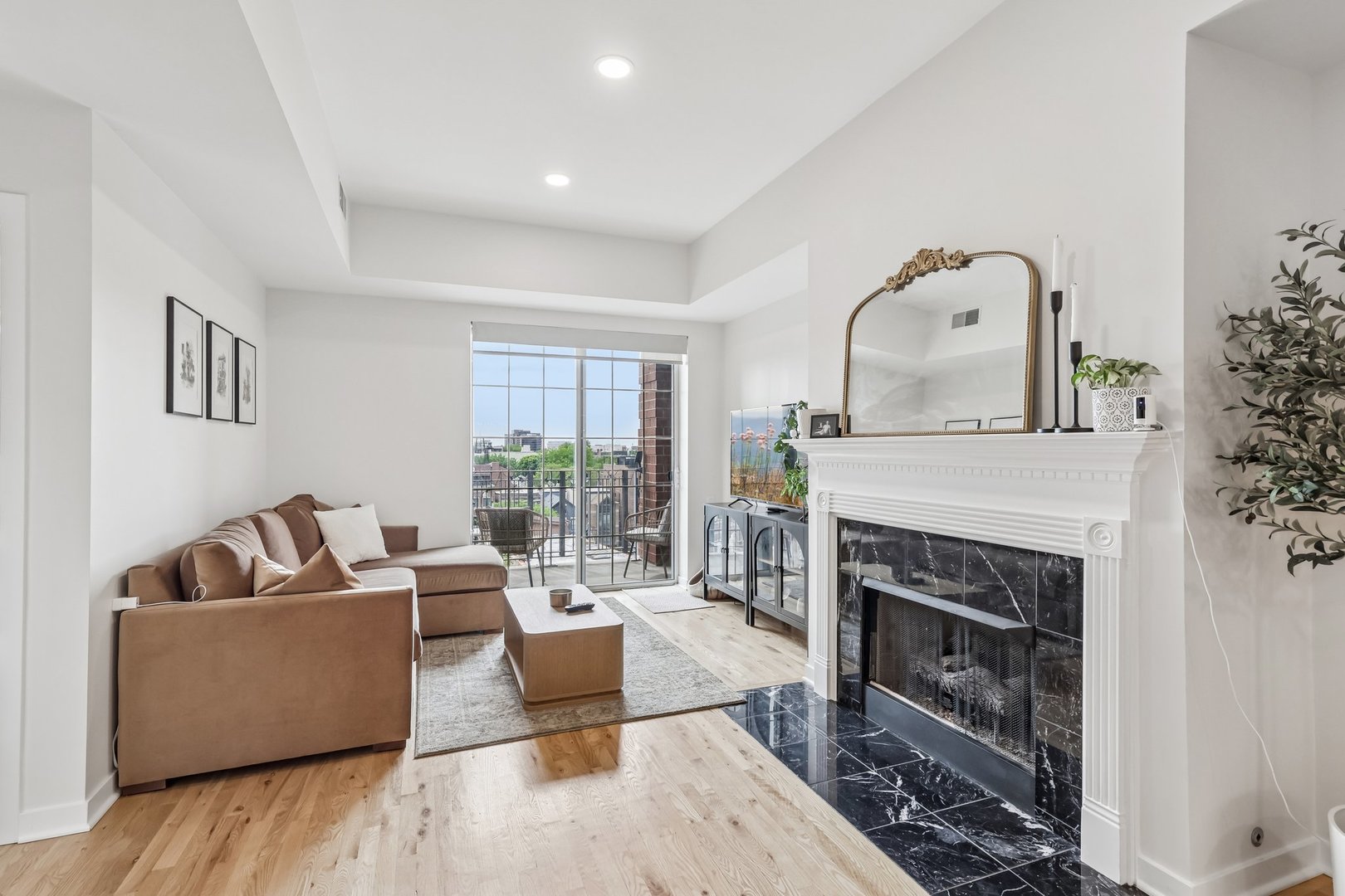 1515 N Wells Street Unit: 7A