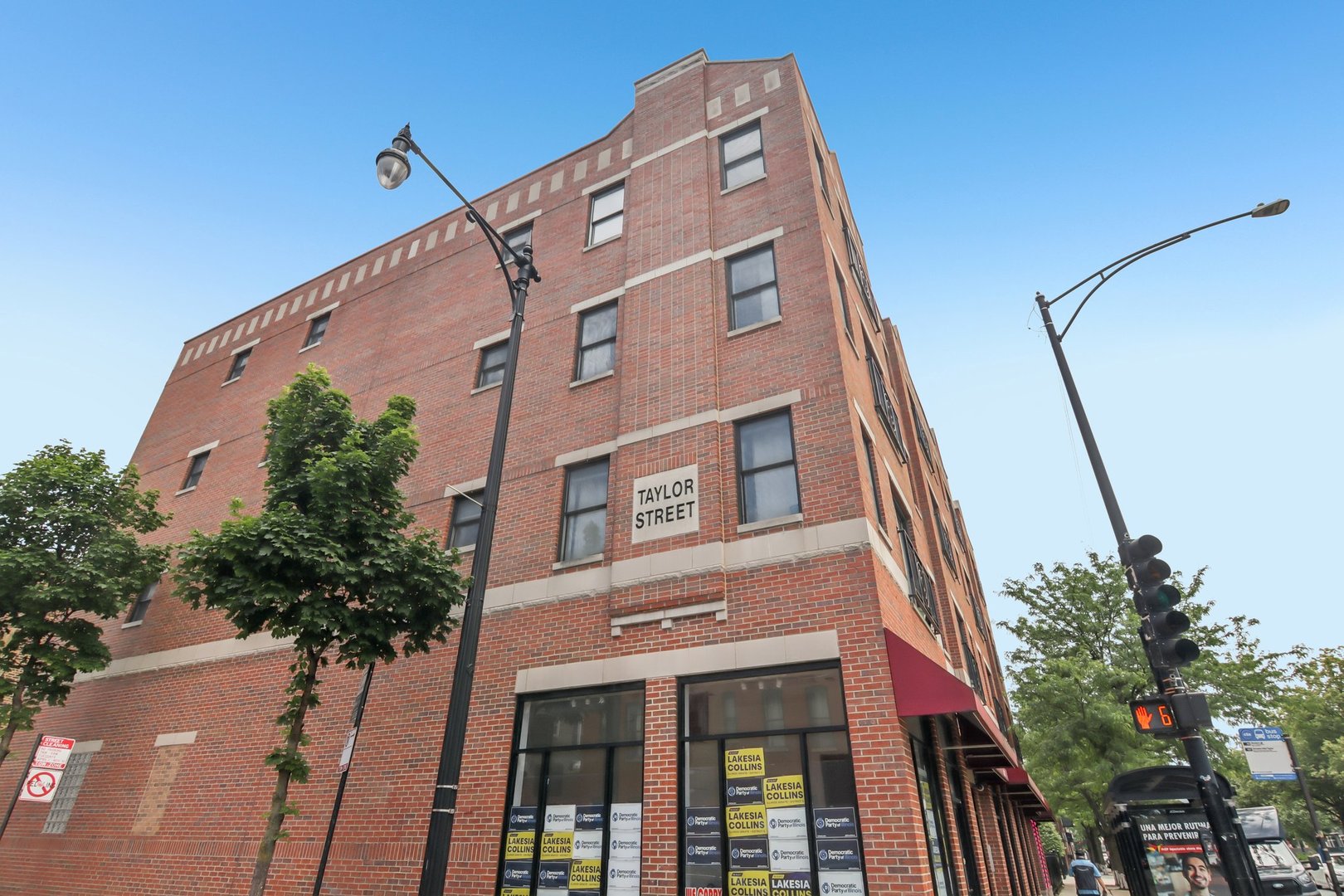 1015 S Western Avenue Unit: 4