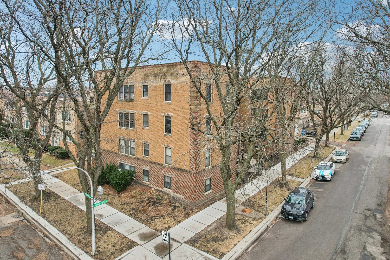 5325 N Francisco Avenue Unit: G
