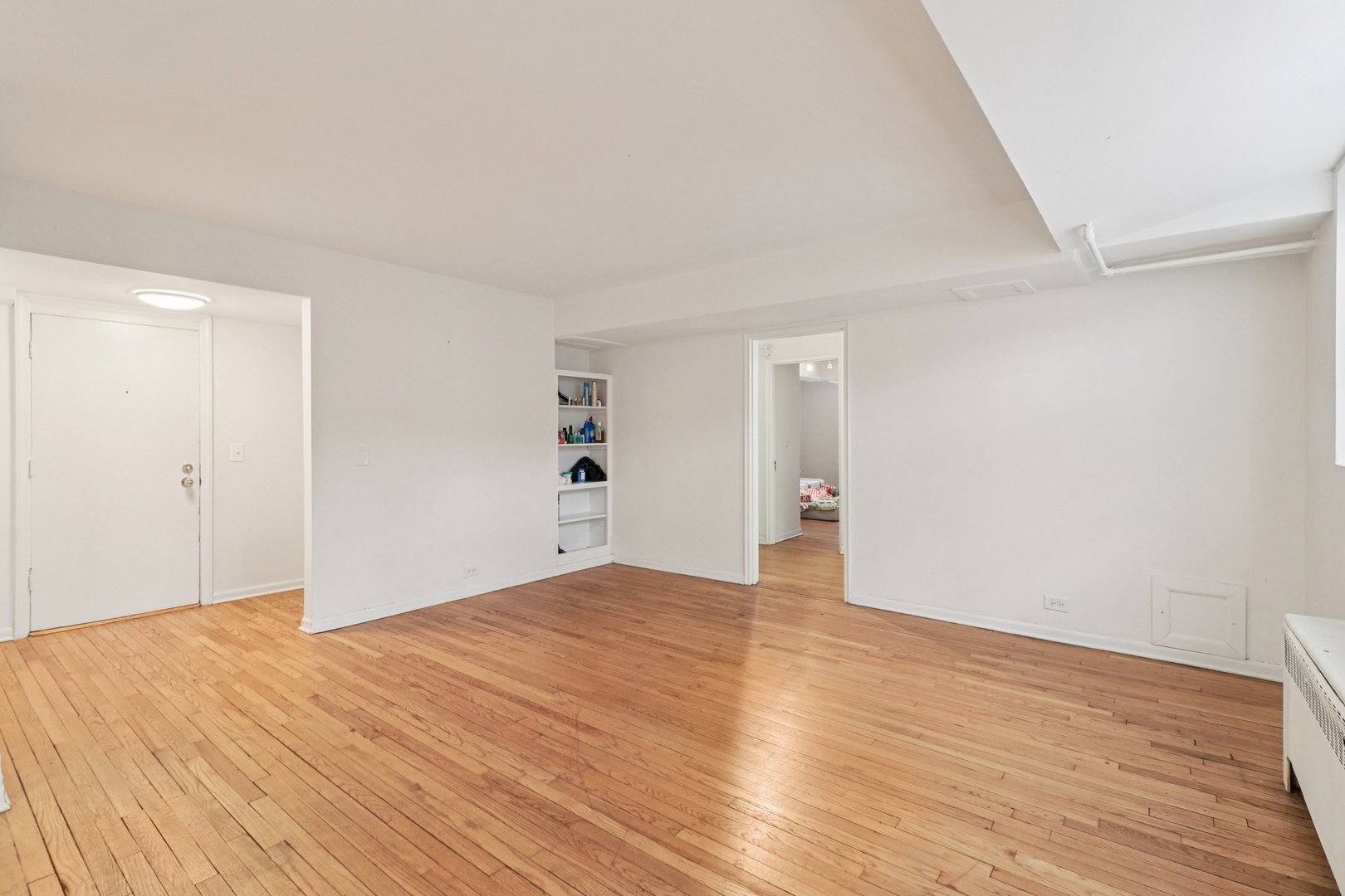 5325 N Francisco Avenue Unit: G