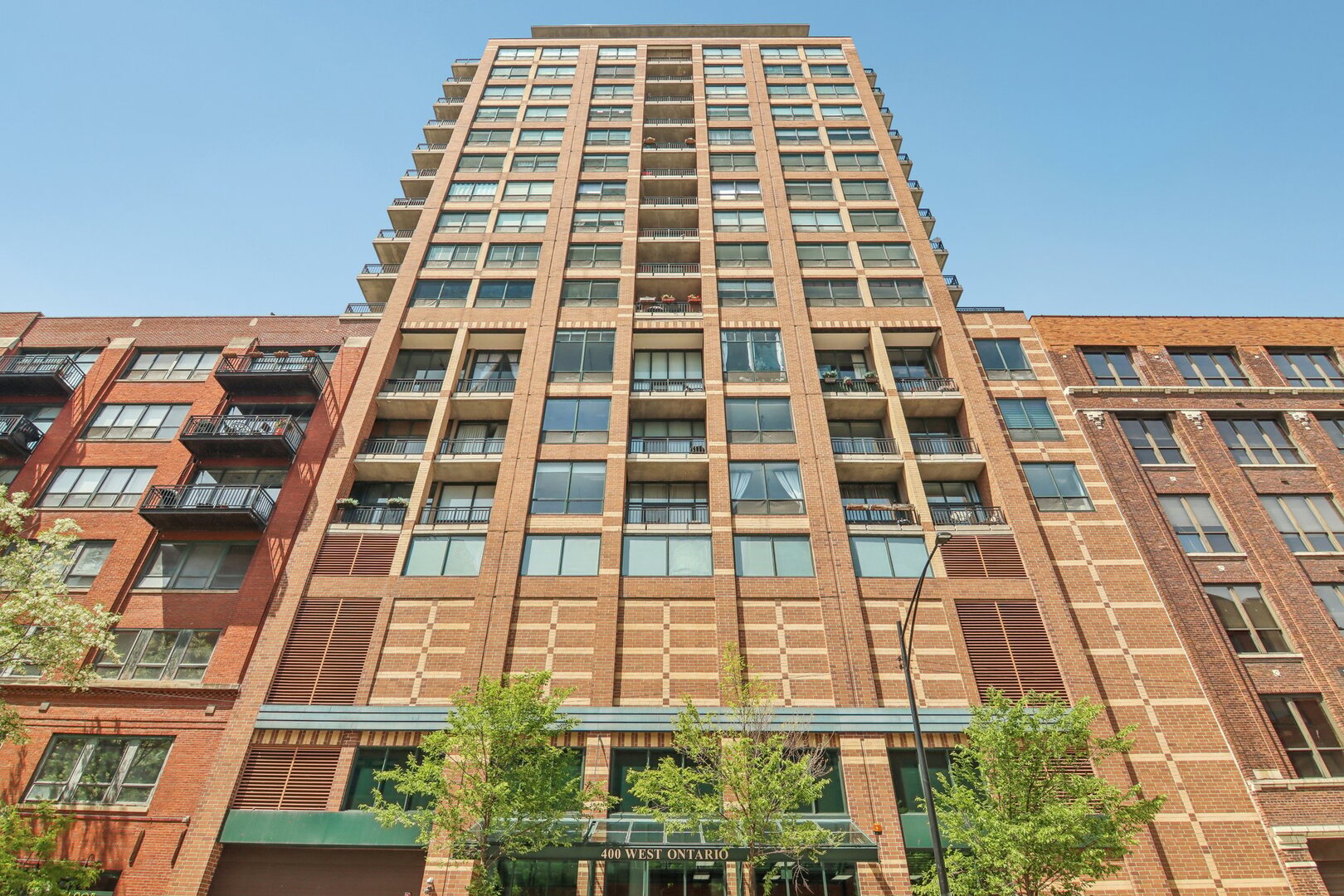 400 W ONTARIO Street Unit: 605