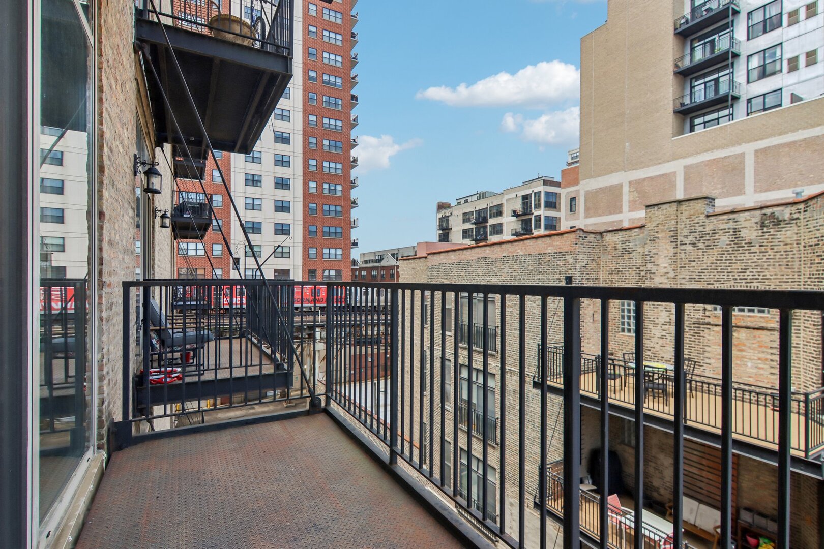 1528 S Wabash Avenue Unit: 405