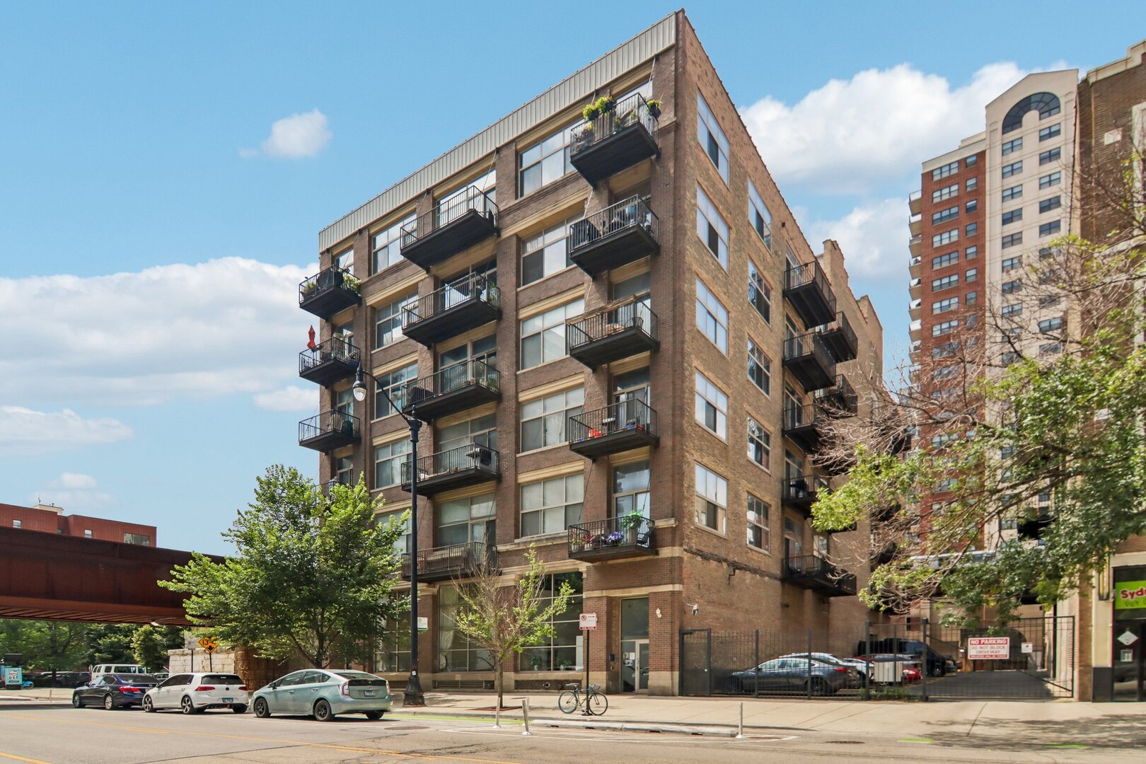1528 S Wabash Avenue Unit: 405