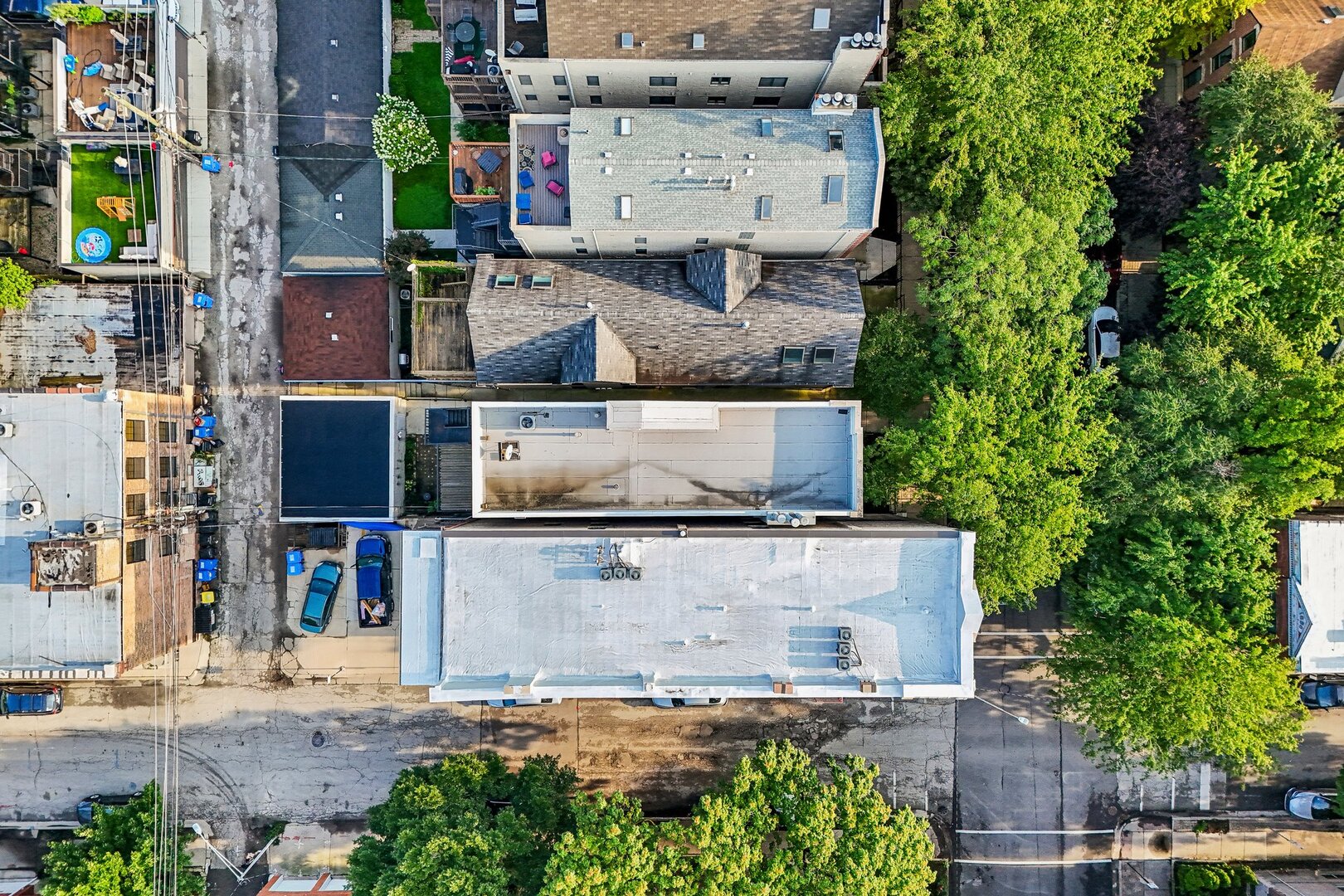 1050 N MARSHFIELD Avenue Unit: 1