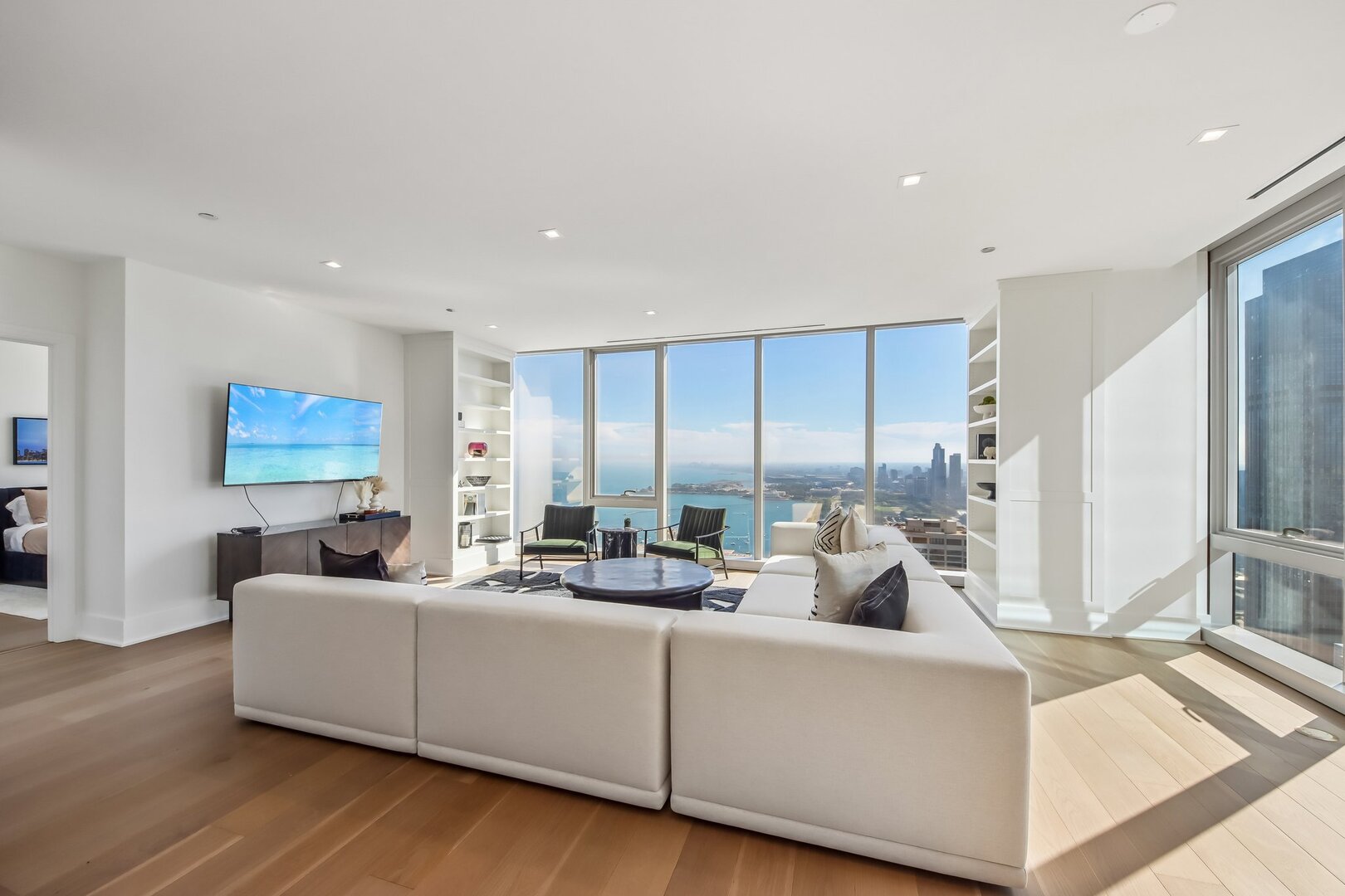 363 E Wacker Drive Unit: 4203