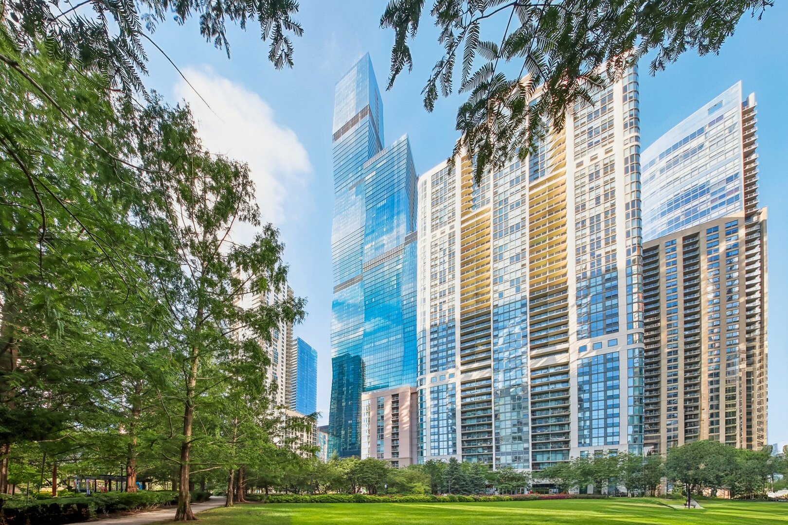 363 E Wacker Drive Unit: 4203