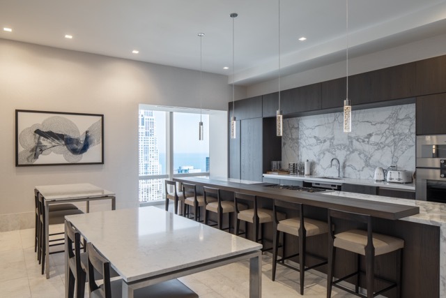 363 E Wacker Drive Unit: 4203