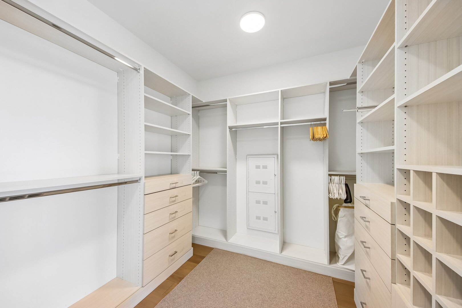 363 E Wacker Drive Unit: 4203