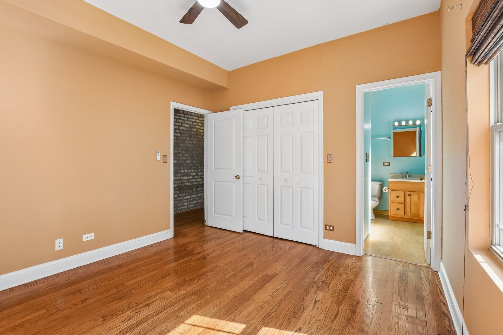 4942 N SPAULDING Avenue Unit: 3S