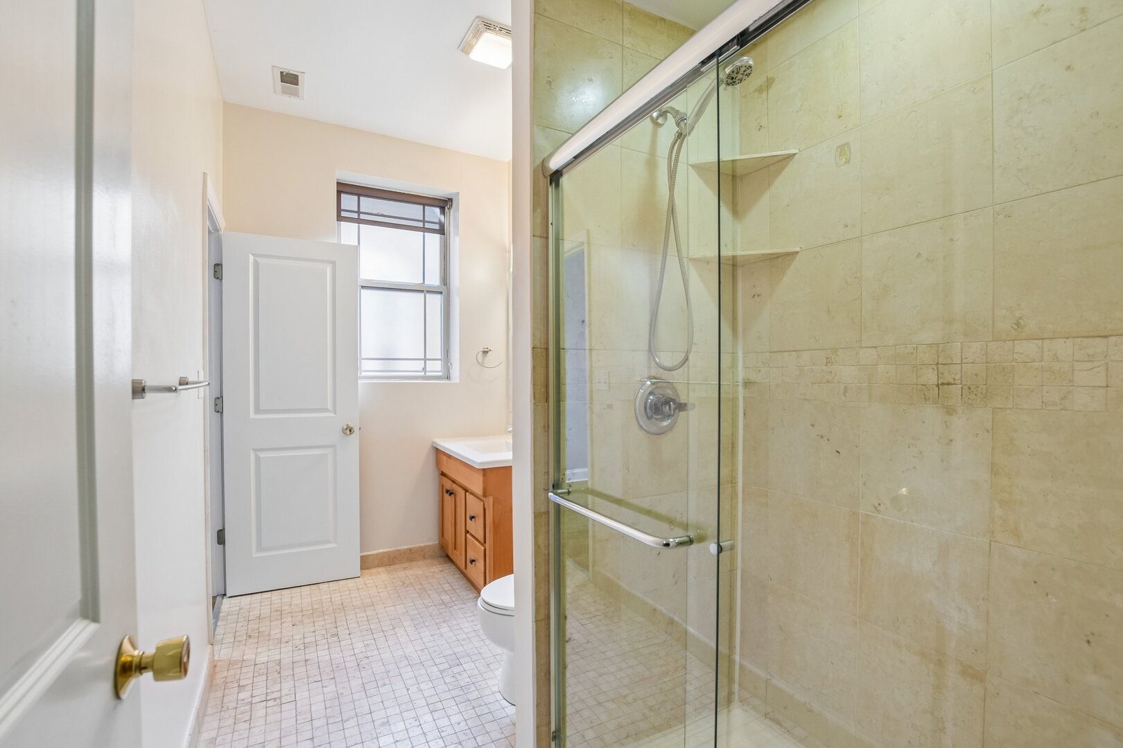 4942 N SPAULDING Avenue Unit: 3S