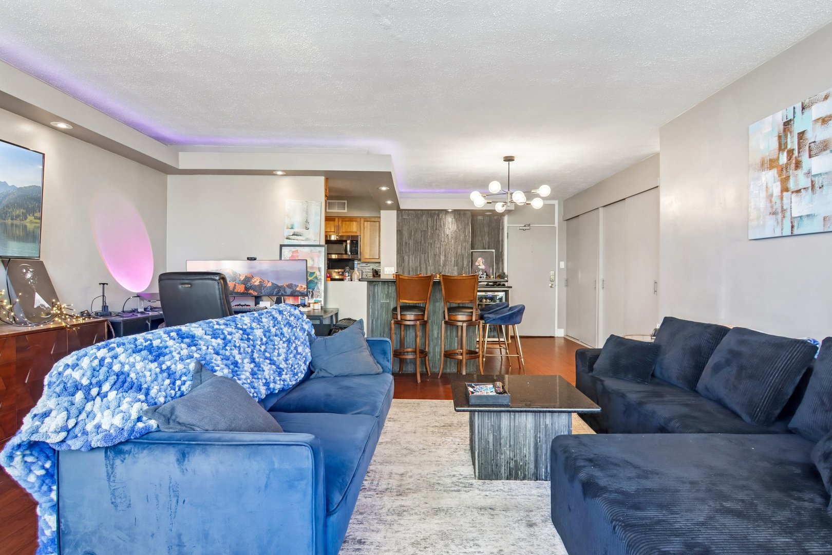 1000 N Lake Shore Drive Unit: 1604