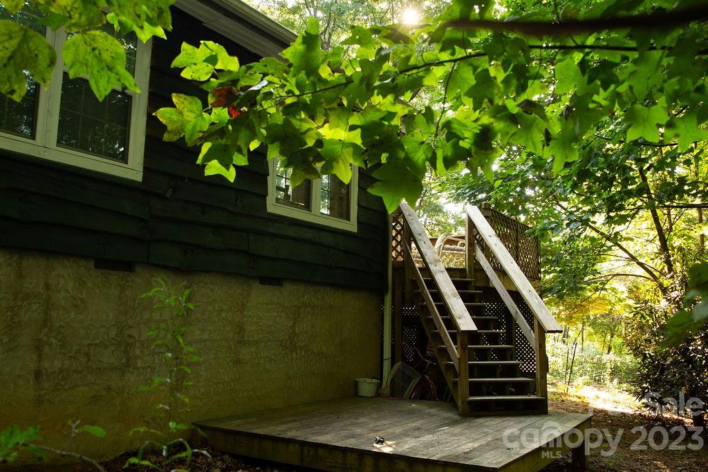13 Mountain Ivy Drive