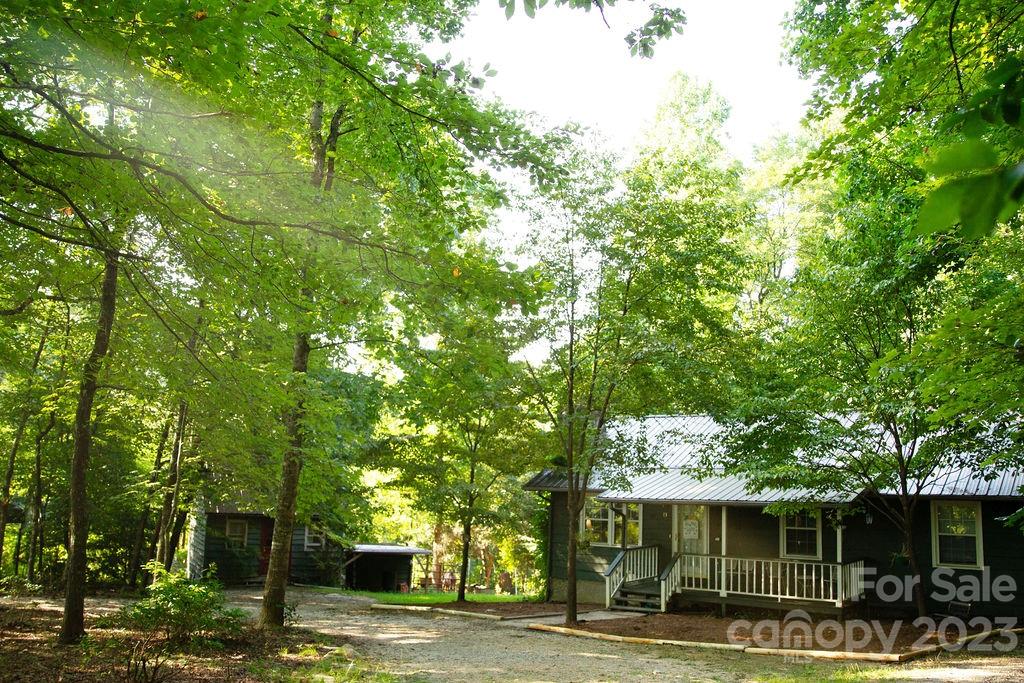 13 Mountain Ivy Drive