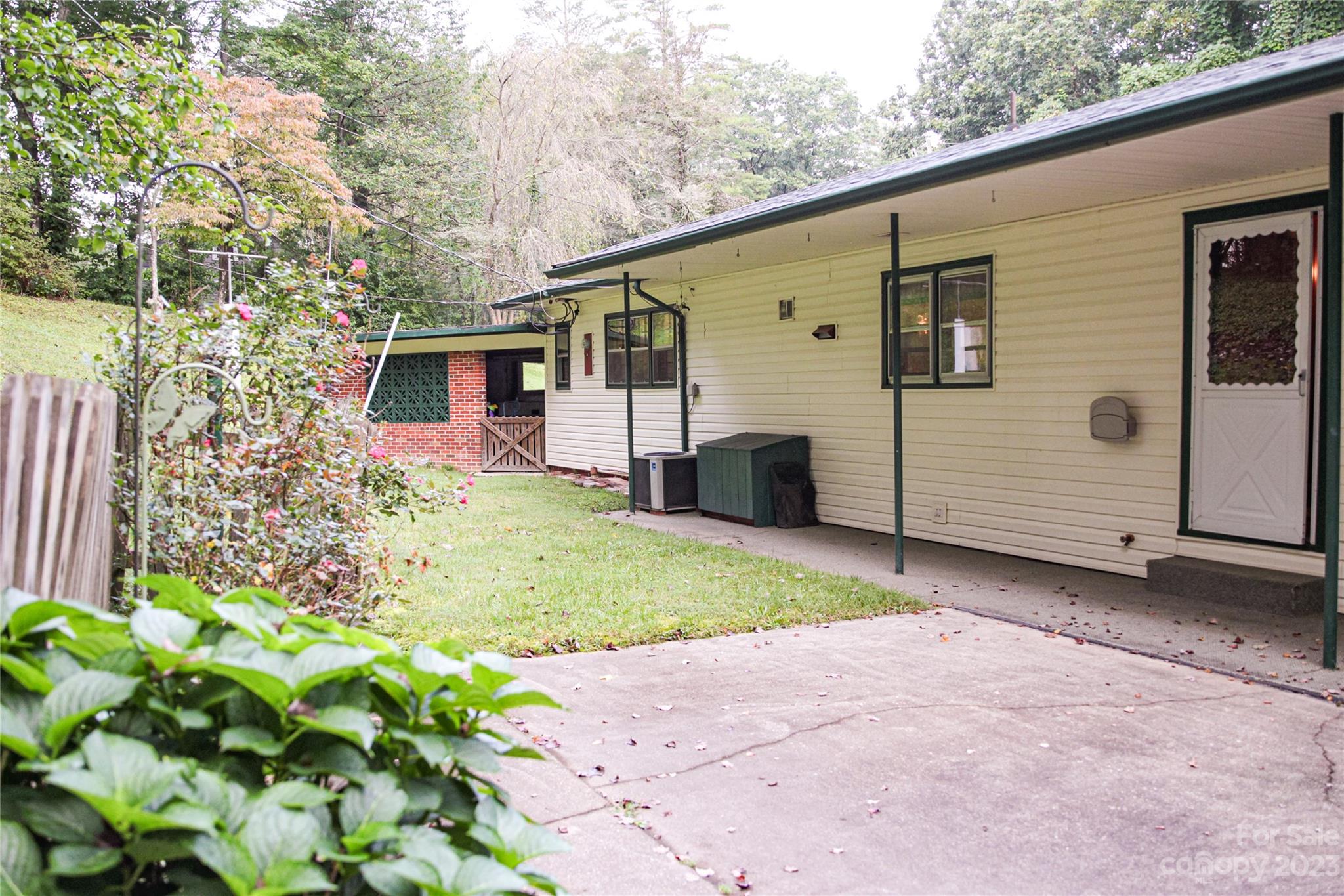 35 Rhododendron Avenue