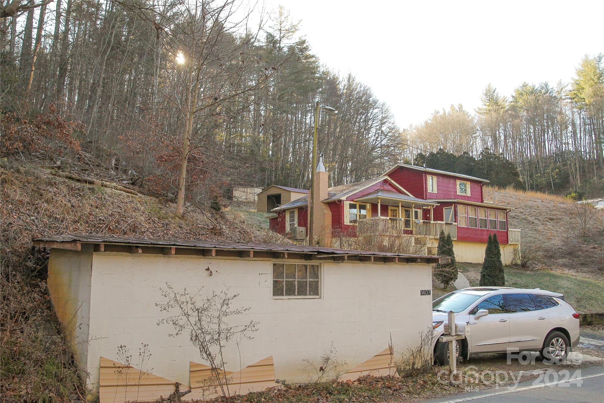 1407 Snow Creek Road