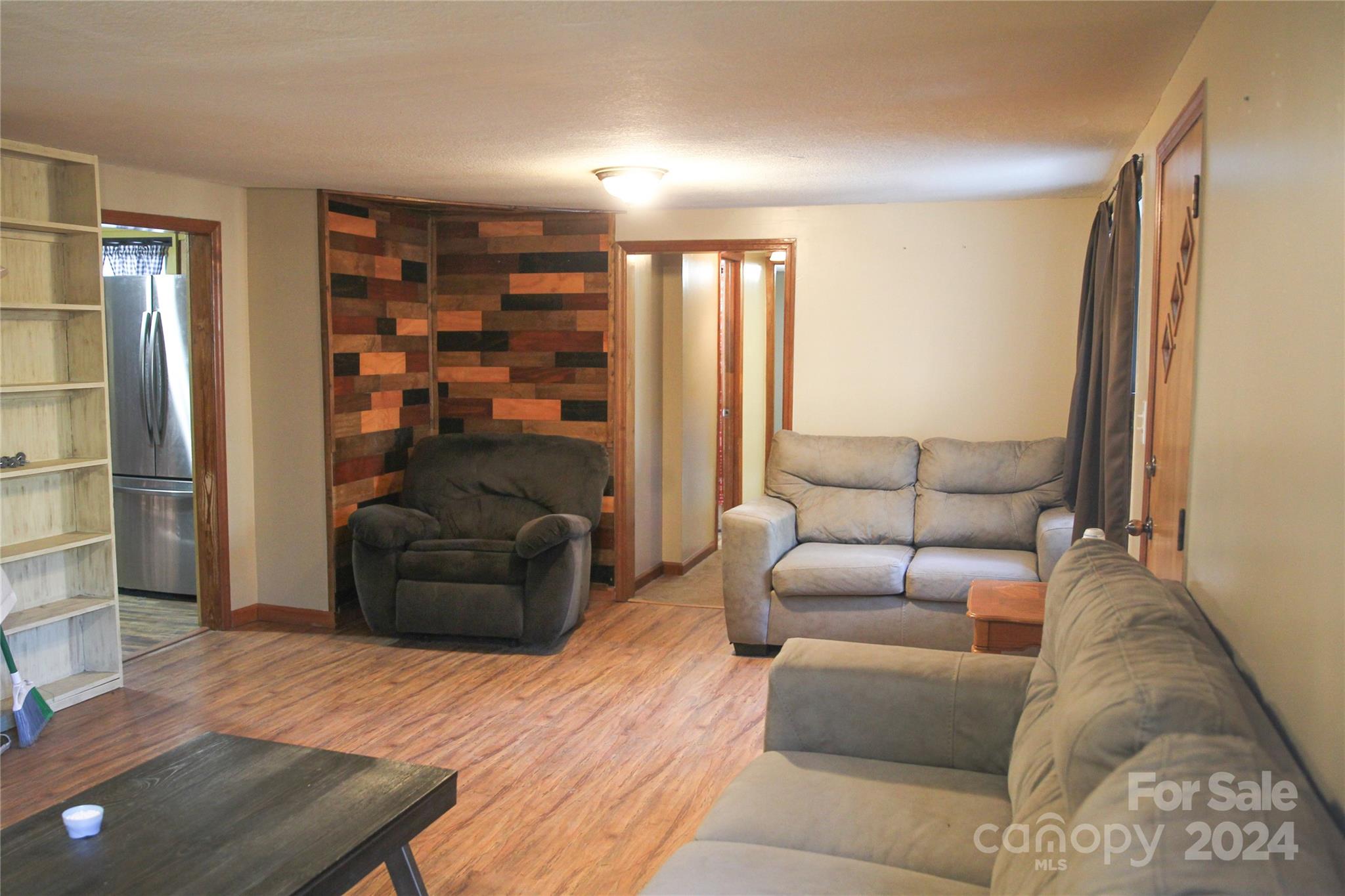 1407 Snow Creek Road