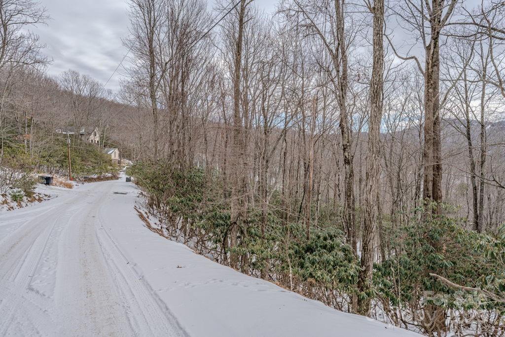 225 Oak Road