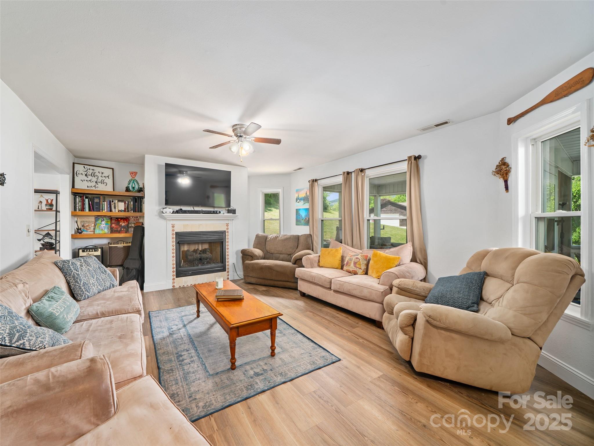 48 Meadowlark Lane