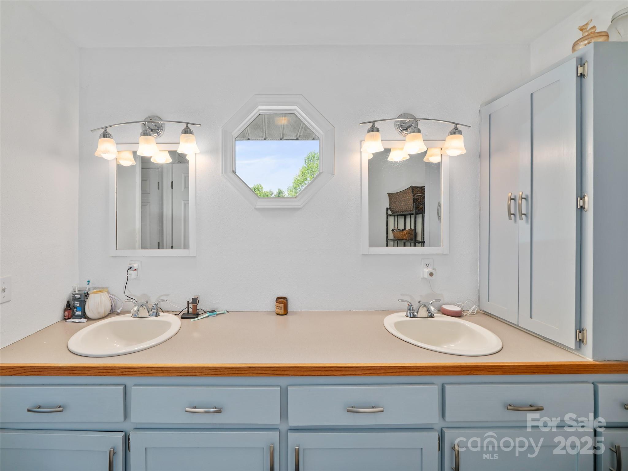 48 Meadowlark Lane