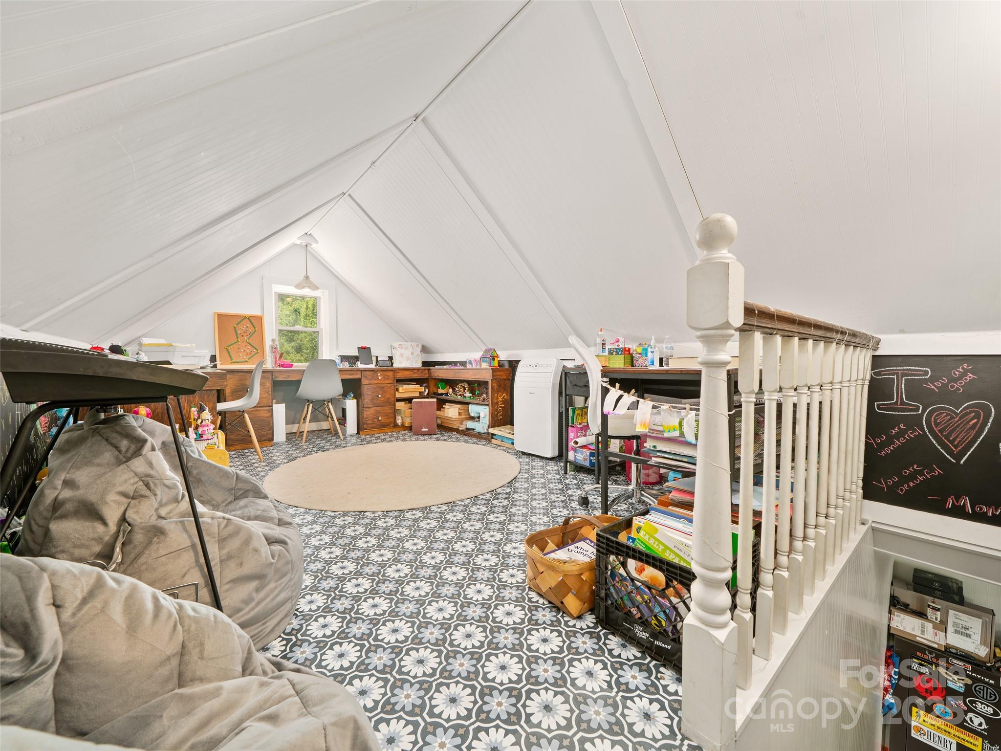 48 Meadowlark Lane