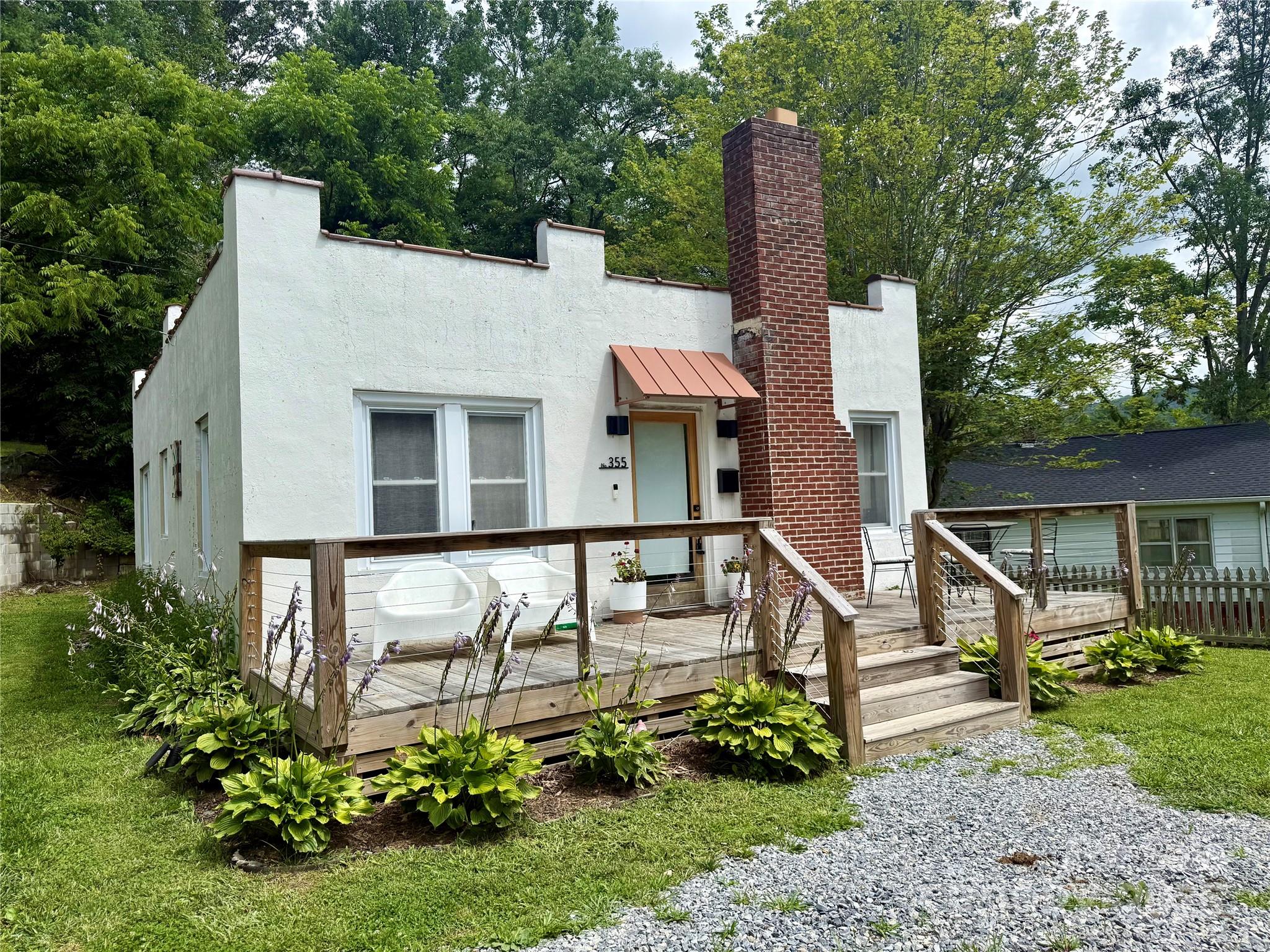 355 Walnut Avenue