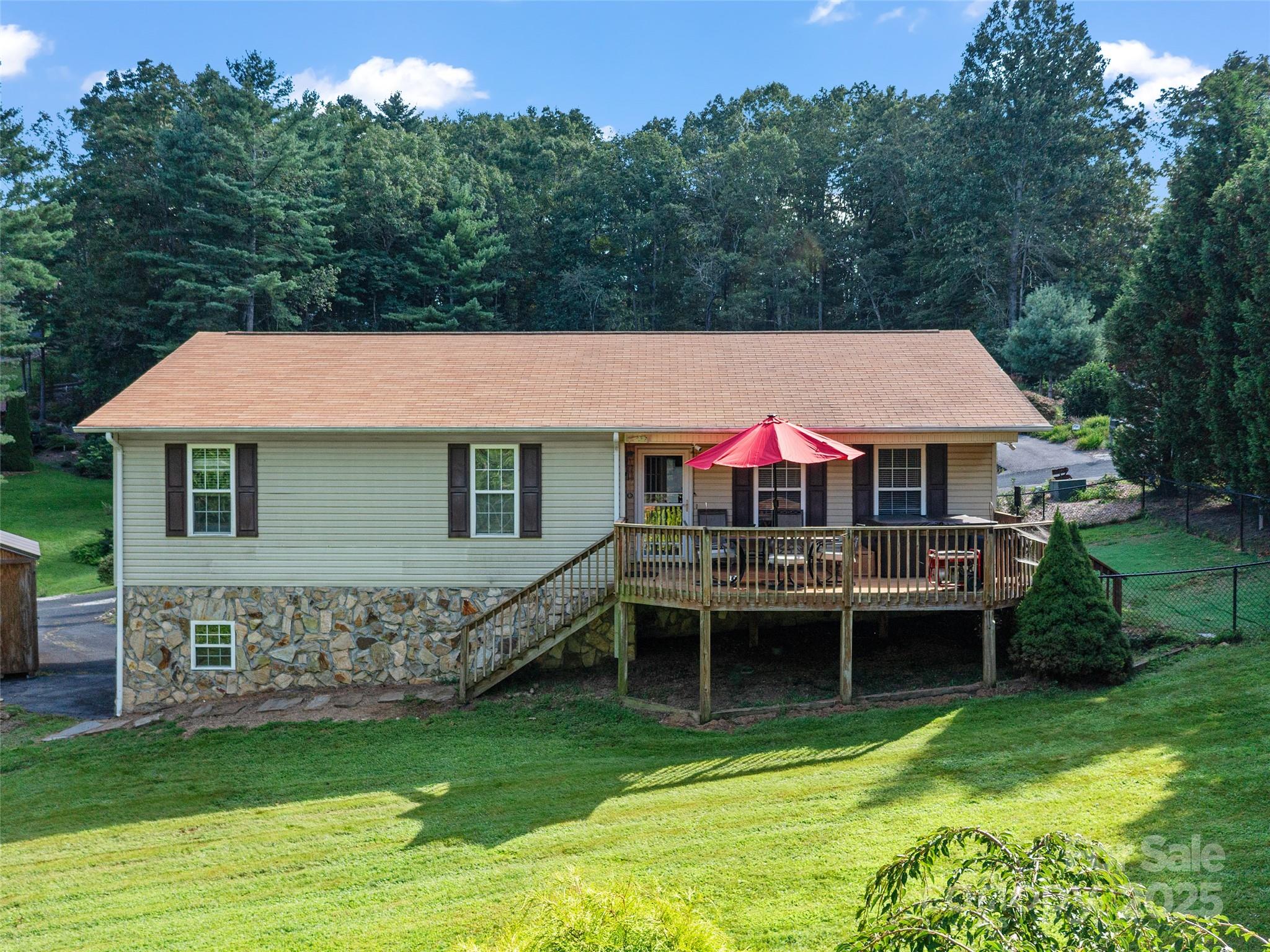 282 Sourwood Drive