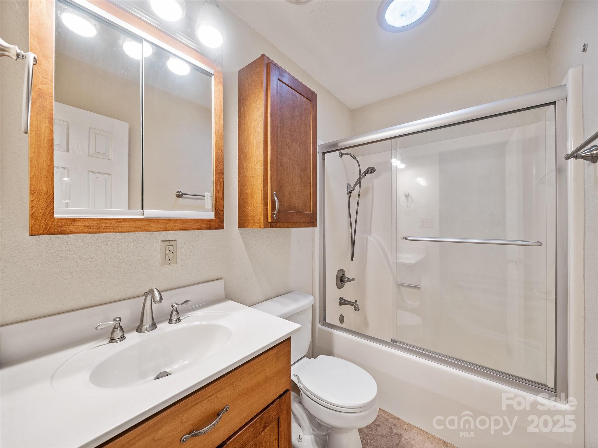 158 Dover Lane