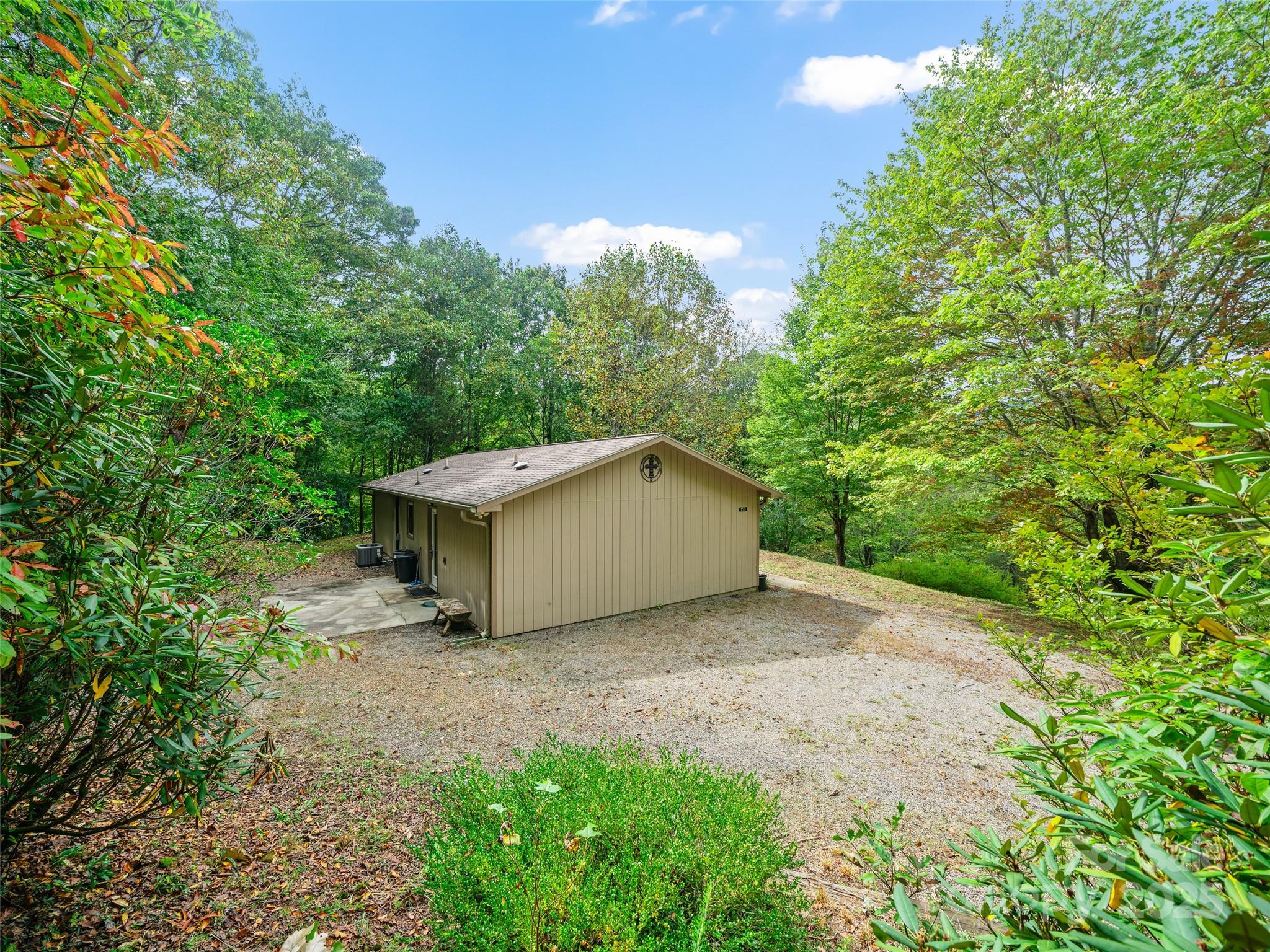 158 Dover Lane