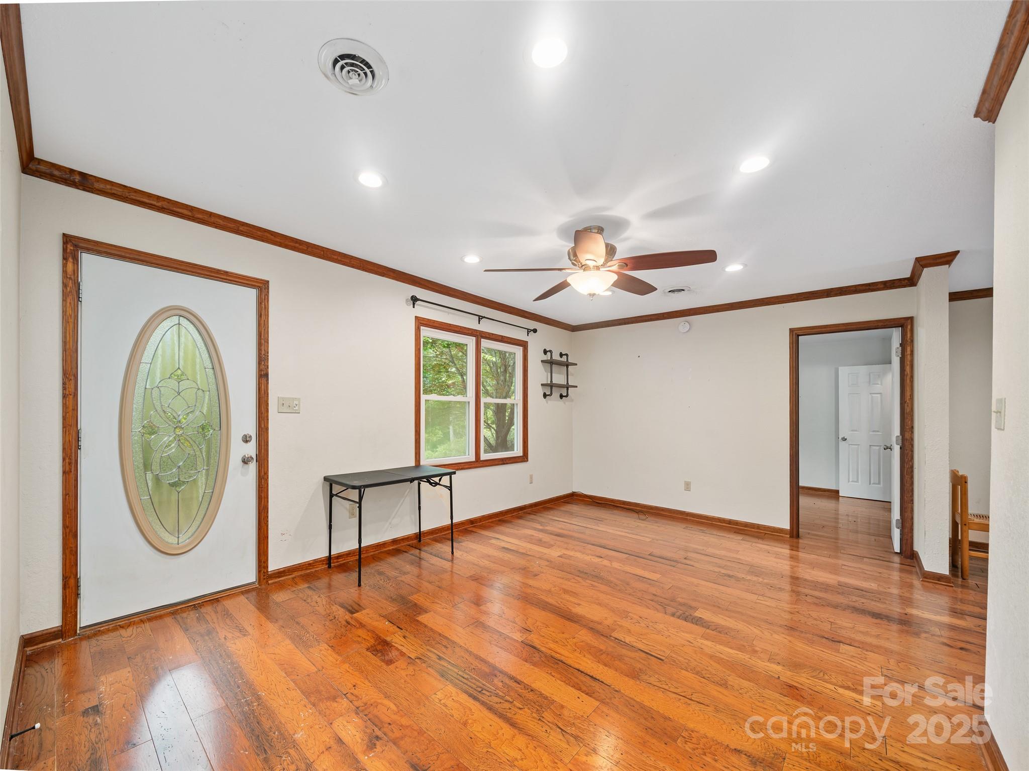 158 Dover Lane