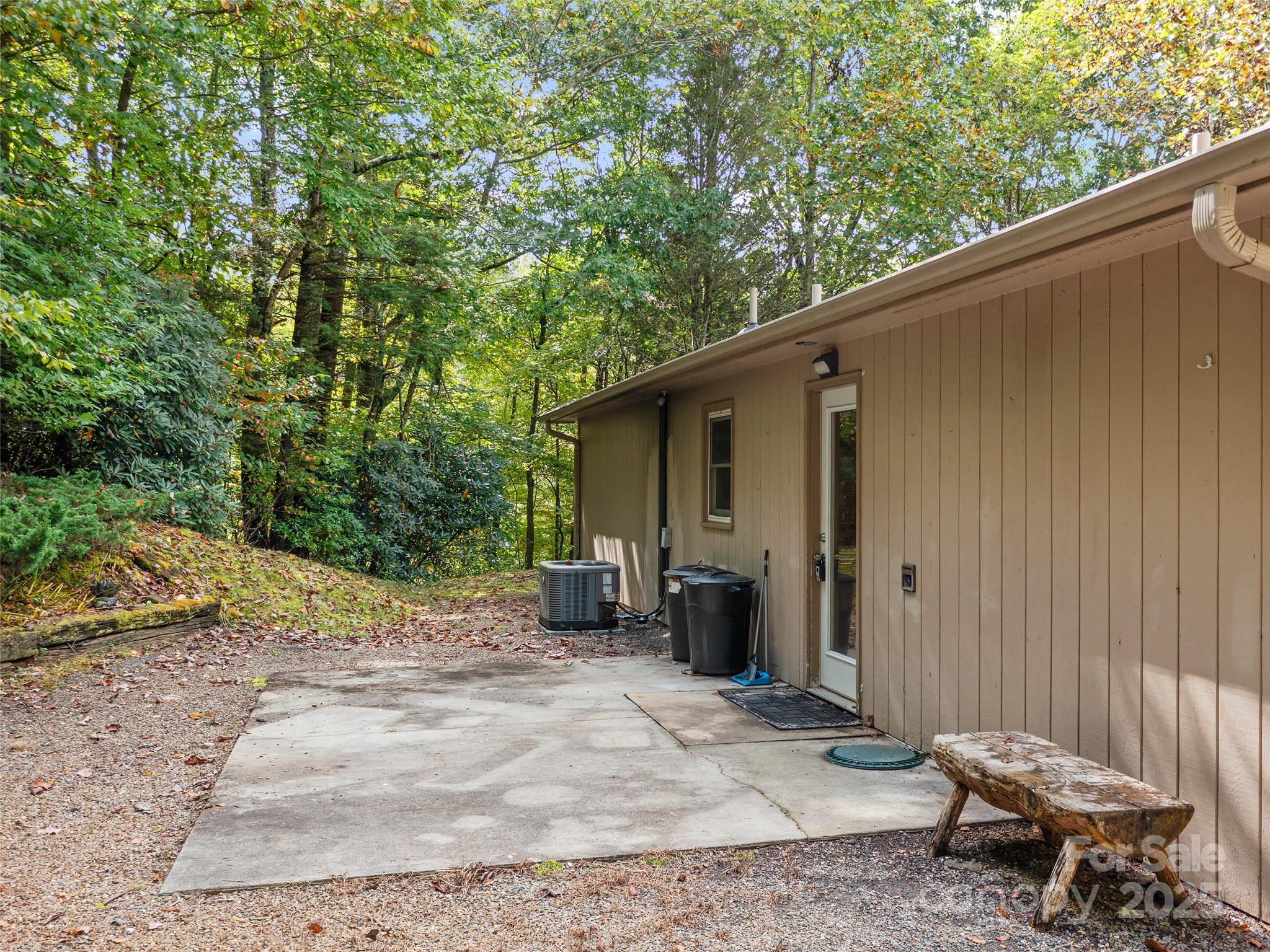 158 Dover Lane