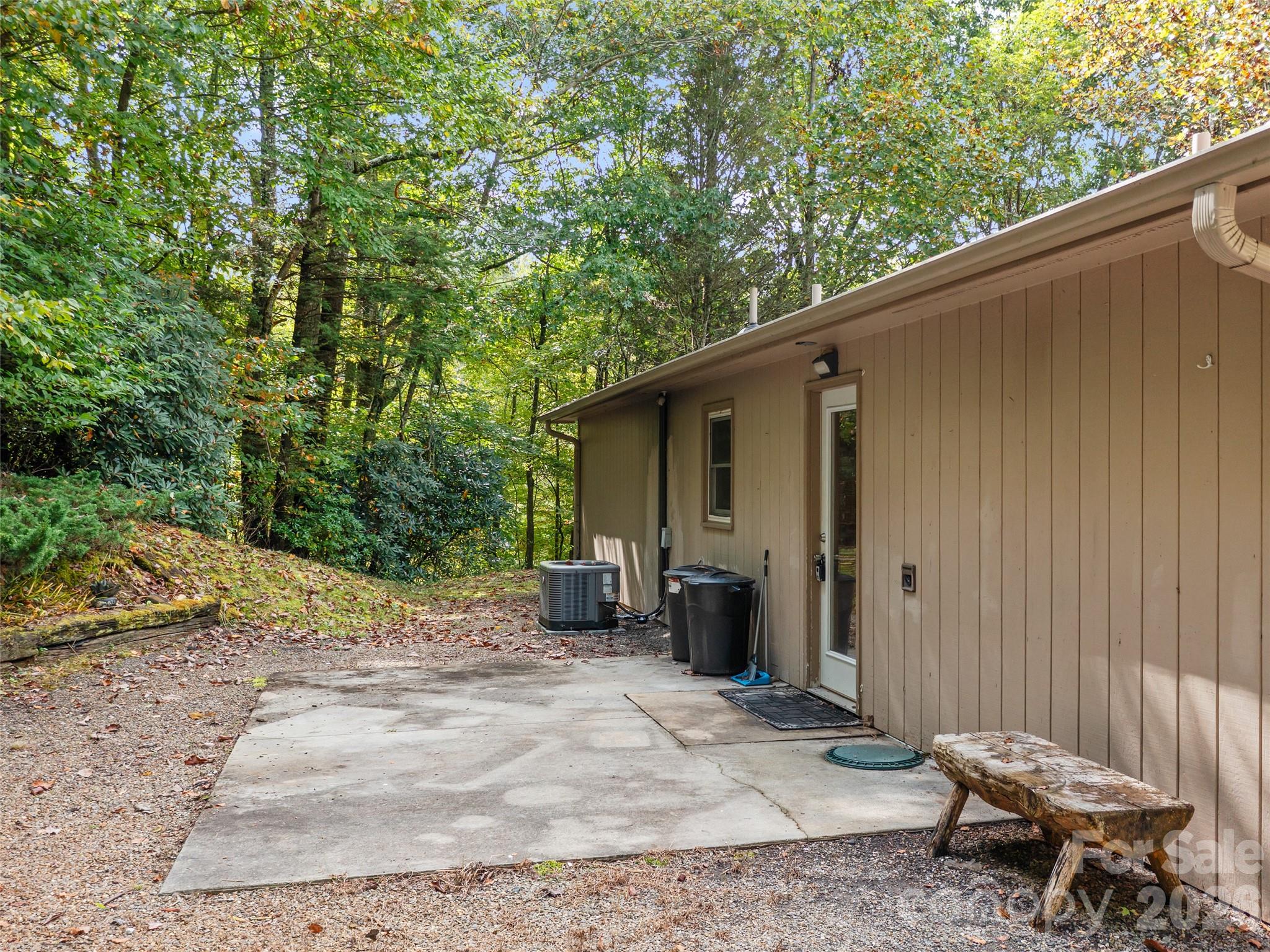 158 Dover Lane