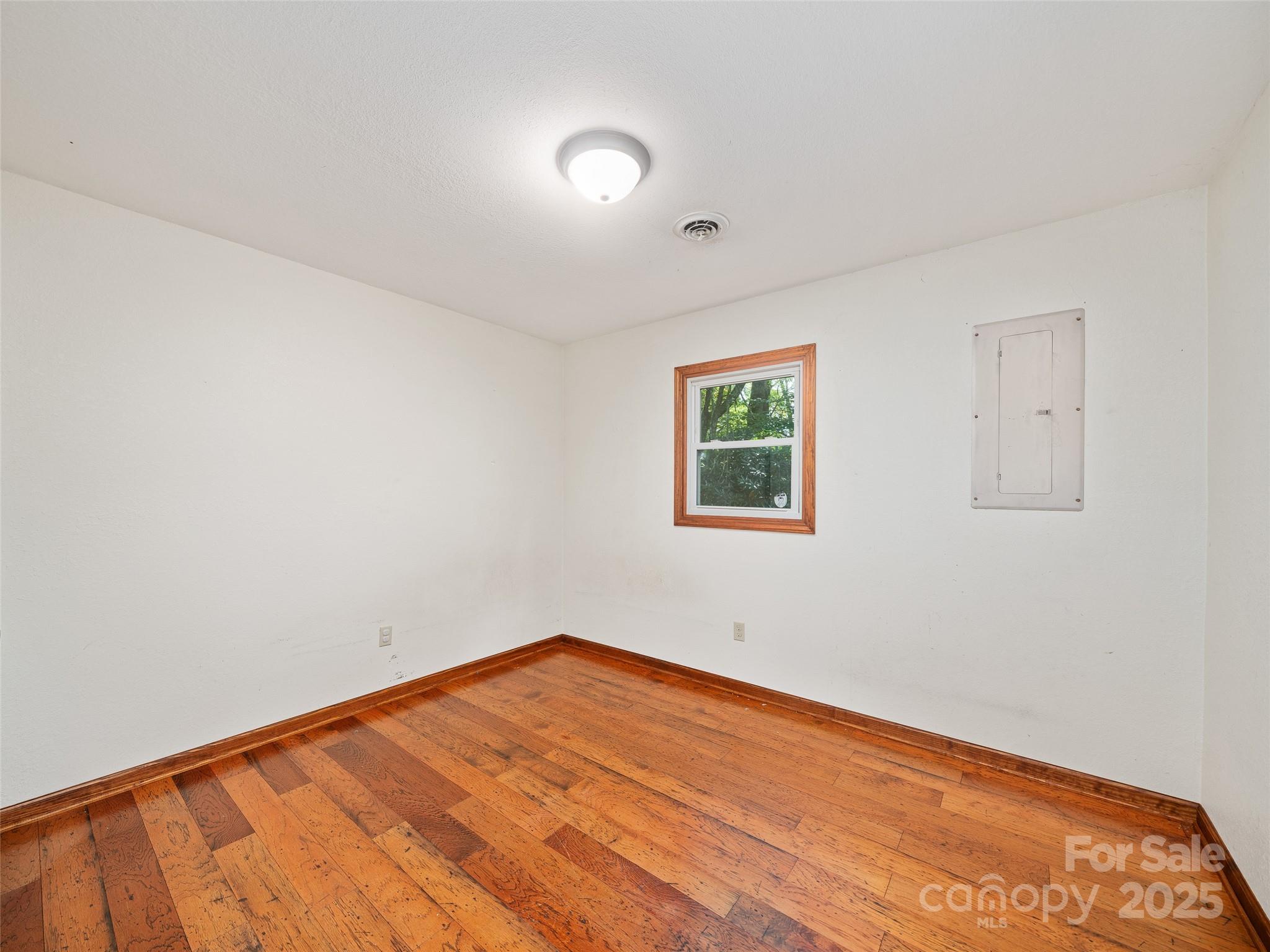 158 Dover Lane